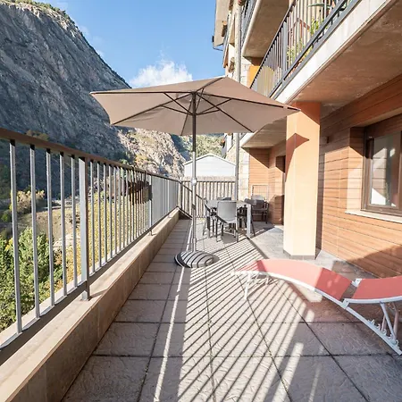 Ashome Apartment