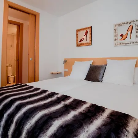 Ashome Apartment
